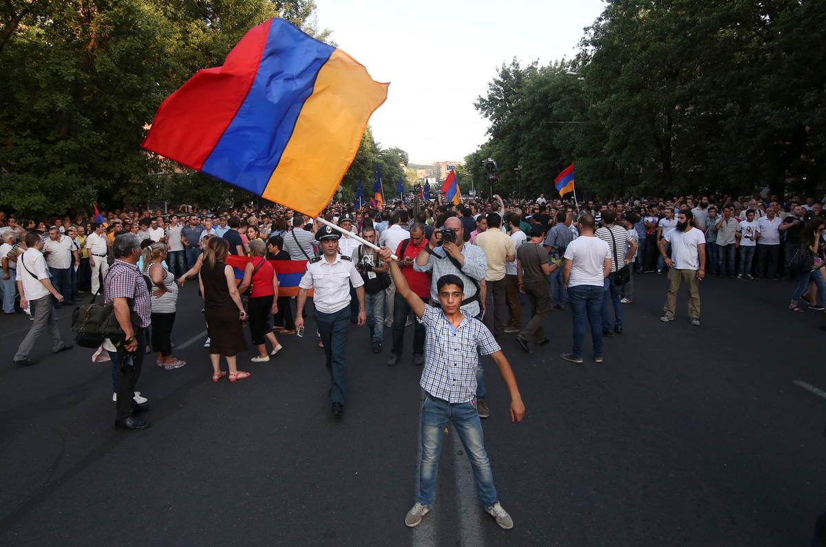 Armenian Police Disperse Protest After 2 Weeks