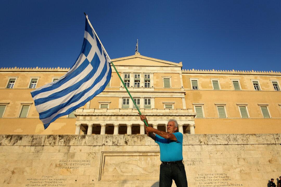 Hopes for Greek Deal Rise as Creditors Open to Debt Relief