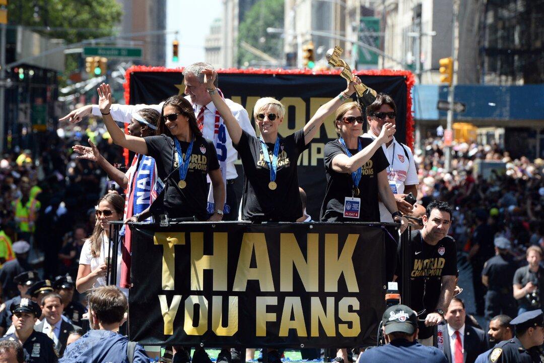 US World Cup Champions in New York Show Our Girls the Sky’s the Limit (+ Photos)