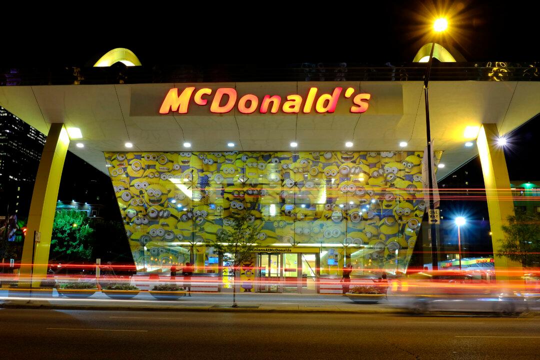 McDonald’s CEO Says Chicago ‘In Crisis,’ Urges City Leaders to Address Surge in Crime