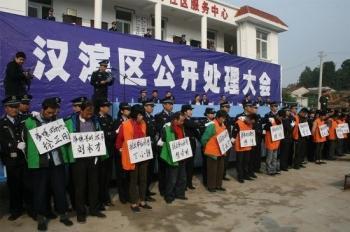 In China, Public Shaming Rallies Recall Maoist-Era Tactics