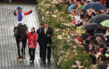 ‘Americain’ Wins 2010 Melbourne Cup