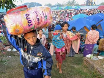 Burmese Dissident Reporters Recognized on World Refugee Day