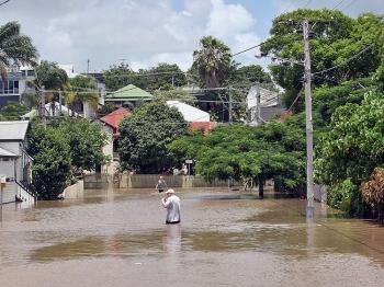 Don’t Mention the Australian Weather—Yet!