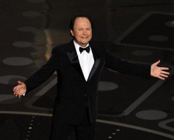 Billy Crystal: Oscar Host Billy Crystal Returns Amid Thunderous Applause