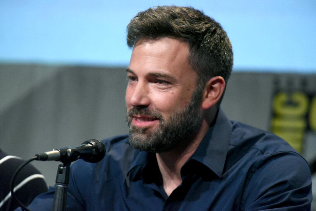 Ben Affleck Debuts ‘Batman V Superman’ Footage at Comic-Con