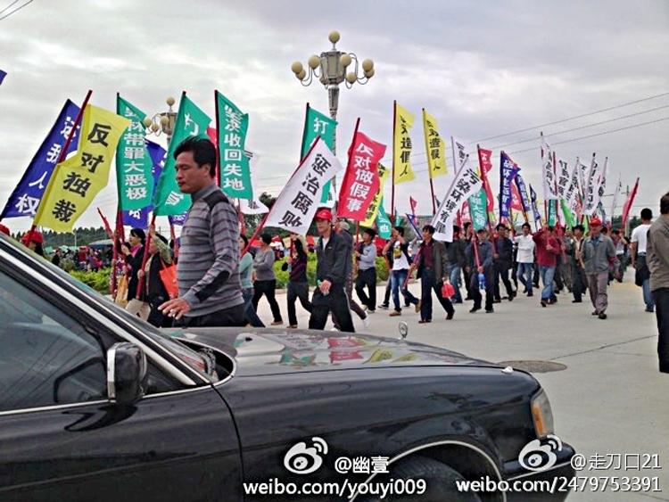 Thousands of Guangdong Farmers March for Rights