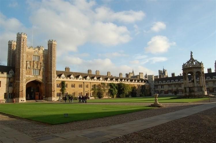Cambridge University Disbands Chinese Students and Scholars Association
