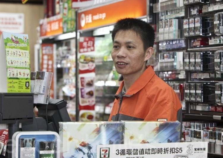 7-Eleven Clerk’s Kindness Dissuades Gun-Wielding Thief