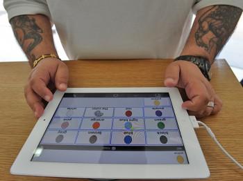 Alaska Airlines to Use iPads as Flight Manuals