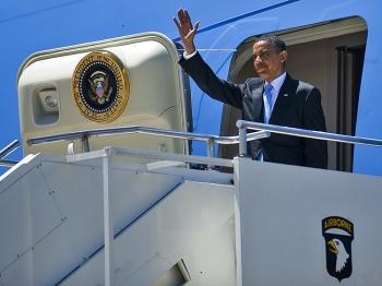 Air Force One Lands Safely Following Routine Go Around