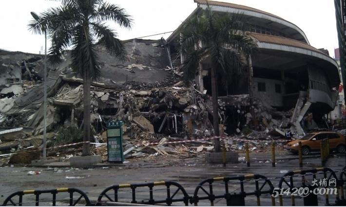 Firecrackers Cover Up Large-Scale Forced Demolition on Chinese New Year