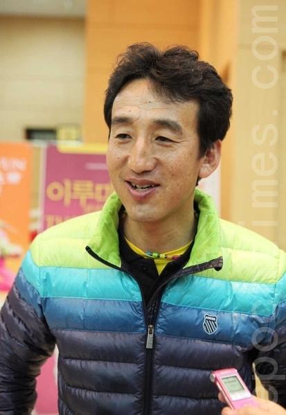 Ironman Asia Champion: Shen Yun’s Production is the Best