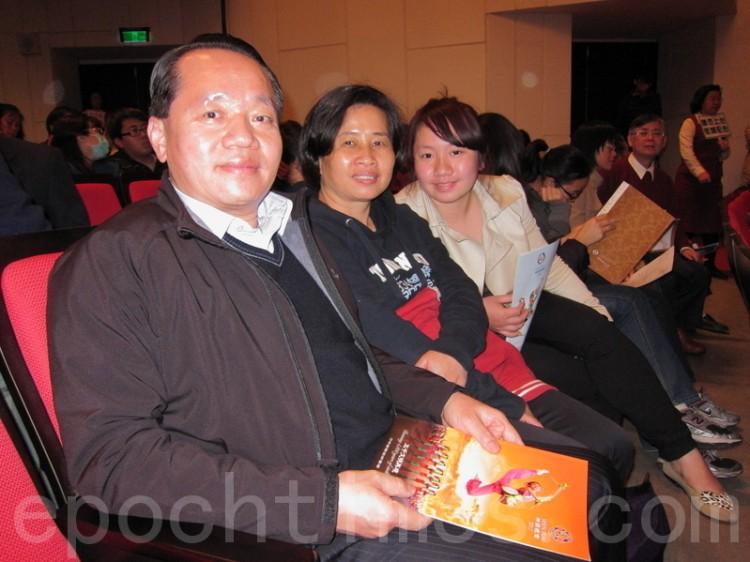Company President Says of Shen Yun: Perfect Performance, Impeccable!