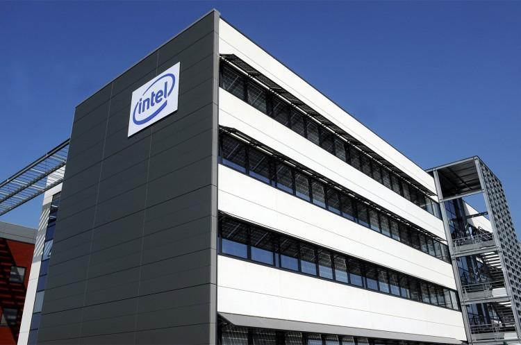 Intel Enters Global Smartphone Chip Market