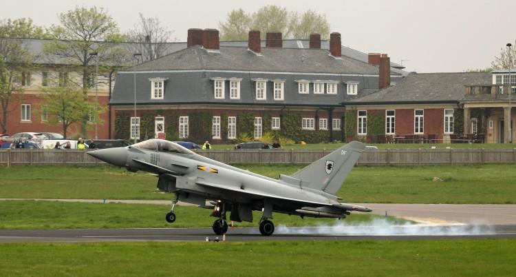 UK Air Force Jets Arrive in London