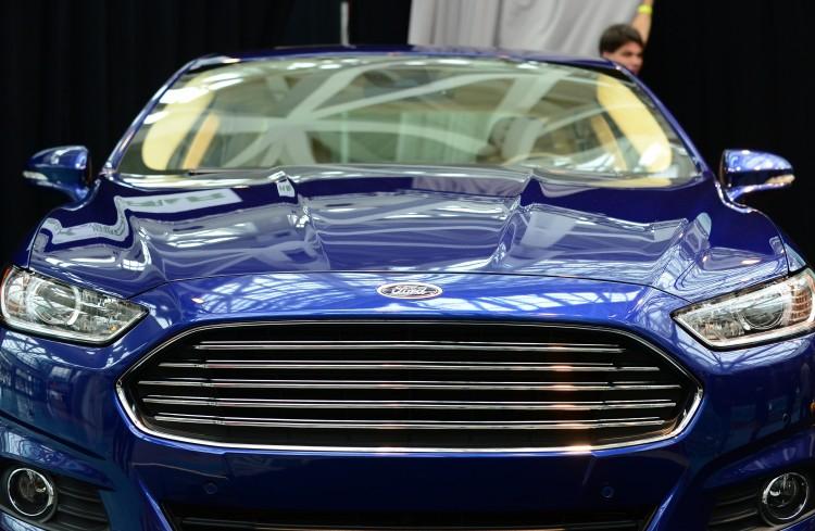 Ford to Add 2,200 Salaried Workers