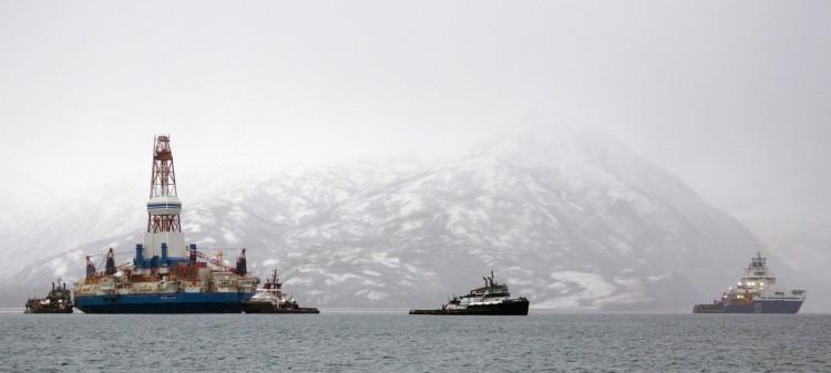 Shell Suspends Arctic Drilling Amid Safety Concerns