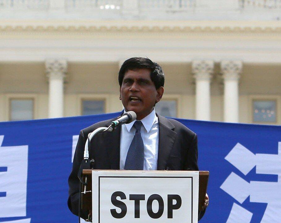 Photo Gallery: Supporters of Falun Gong Urge Freedom in China