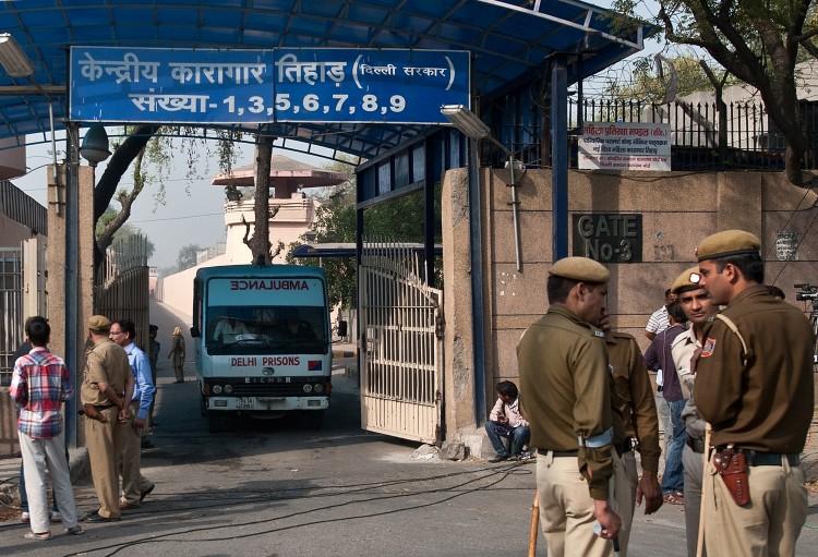 Delhi Rape Suspect Suicide in Prison