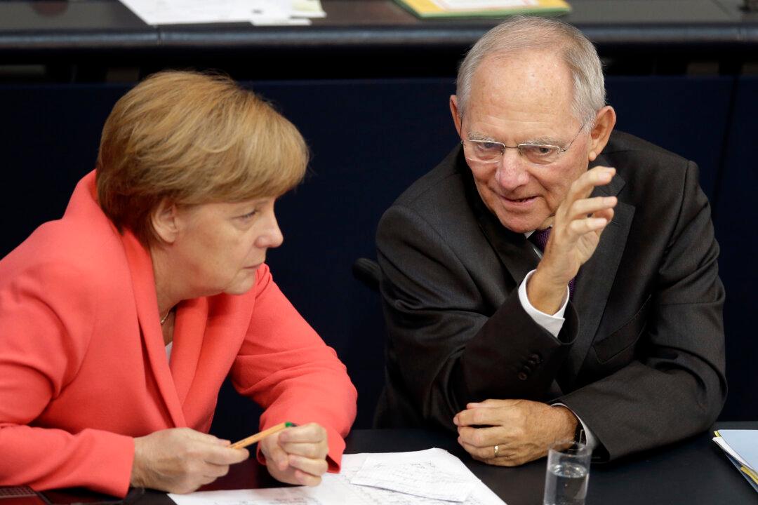 German Lawmakers Vote on Holding Bailout Talks With Greece