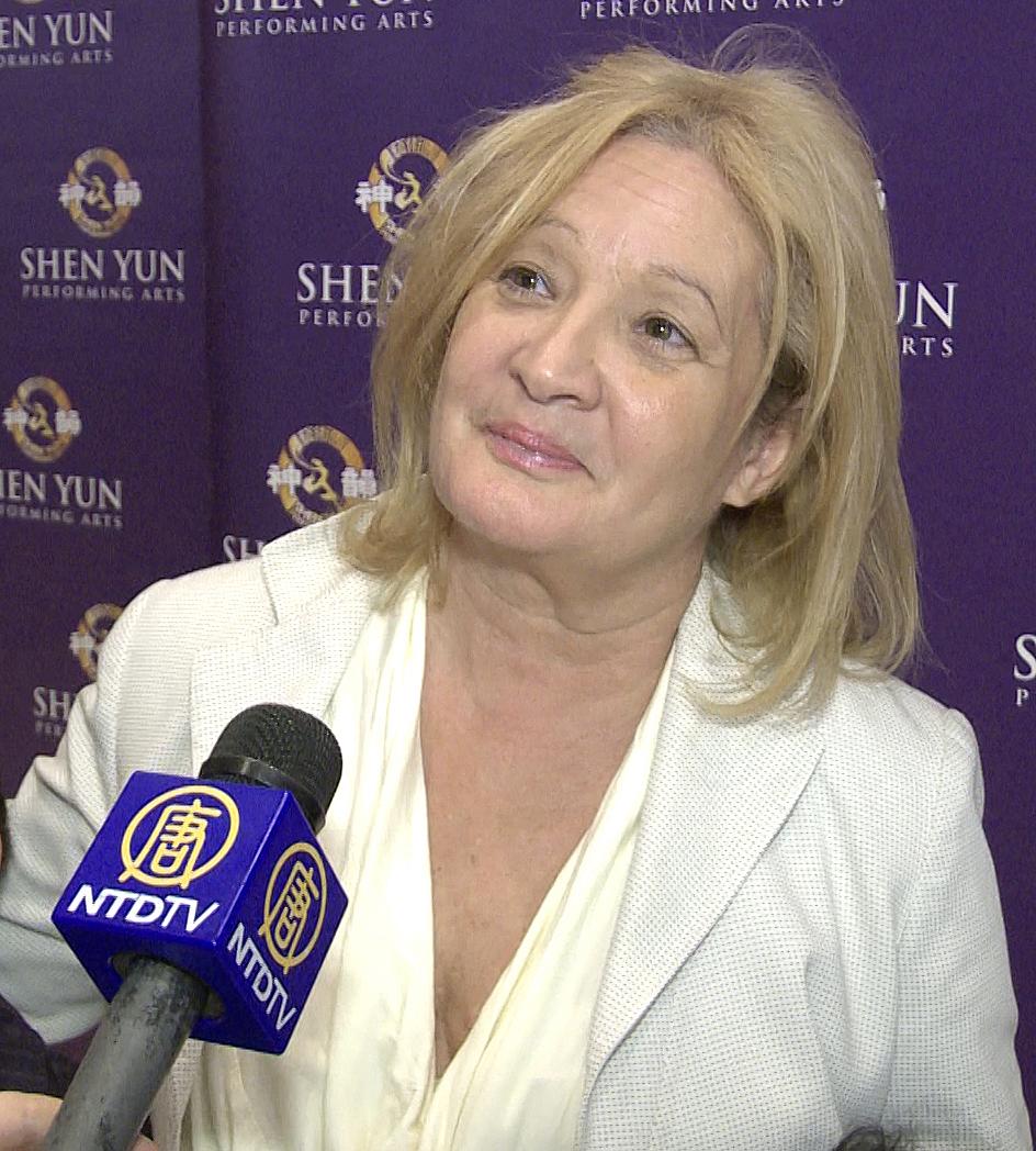 Shen Yun Transformative Says NY District Leader