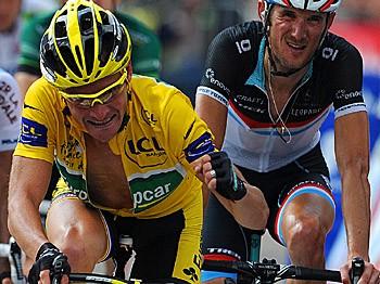 Voeckler in Yellow in Paris? It Could Happen