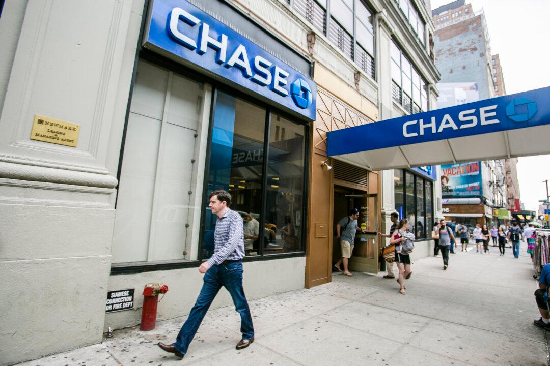 Chase Withdrew Services to Conservative Business One Day After Slate Reporter’s Query