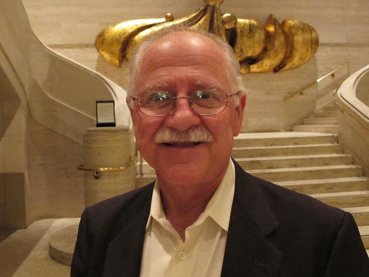 Business Owner Wants to Share Shen Yun With the World