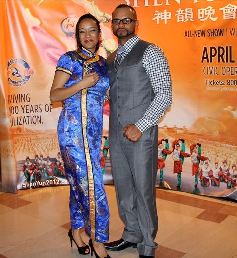 Chicago Artisan Floating in the Air With Shen Yun