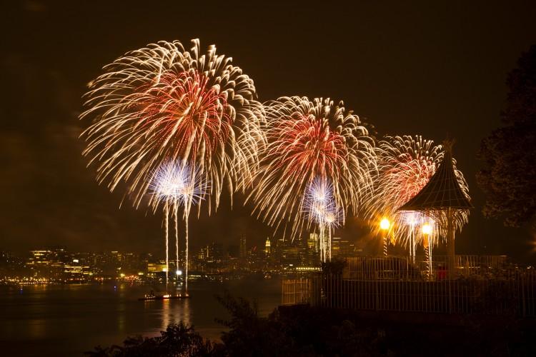 July 4 Fireworks Delight Crowds in New York City