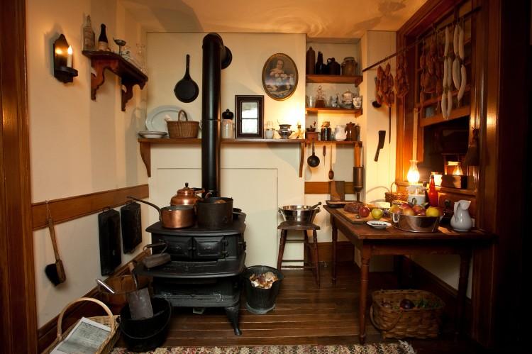 Museum Explores 100 Years of History at Manhattan Address