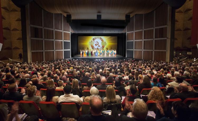 Shen Yun Took Dance Instructor’s Breath Away