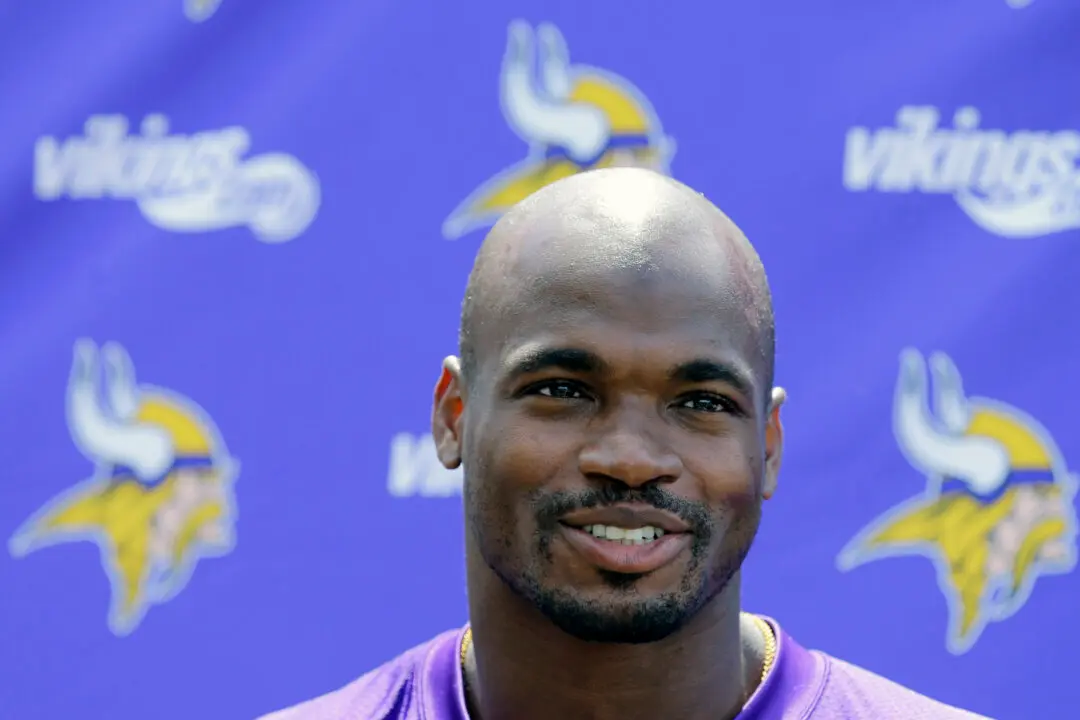 Former Minnesota Vikings MVP Adrian Peterson Arrested in Texas on DWI and Weapons Charges