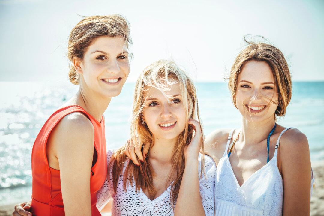 Social 20-Year-Olds Are More Satisfied at 50