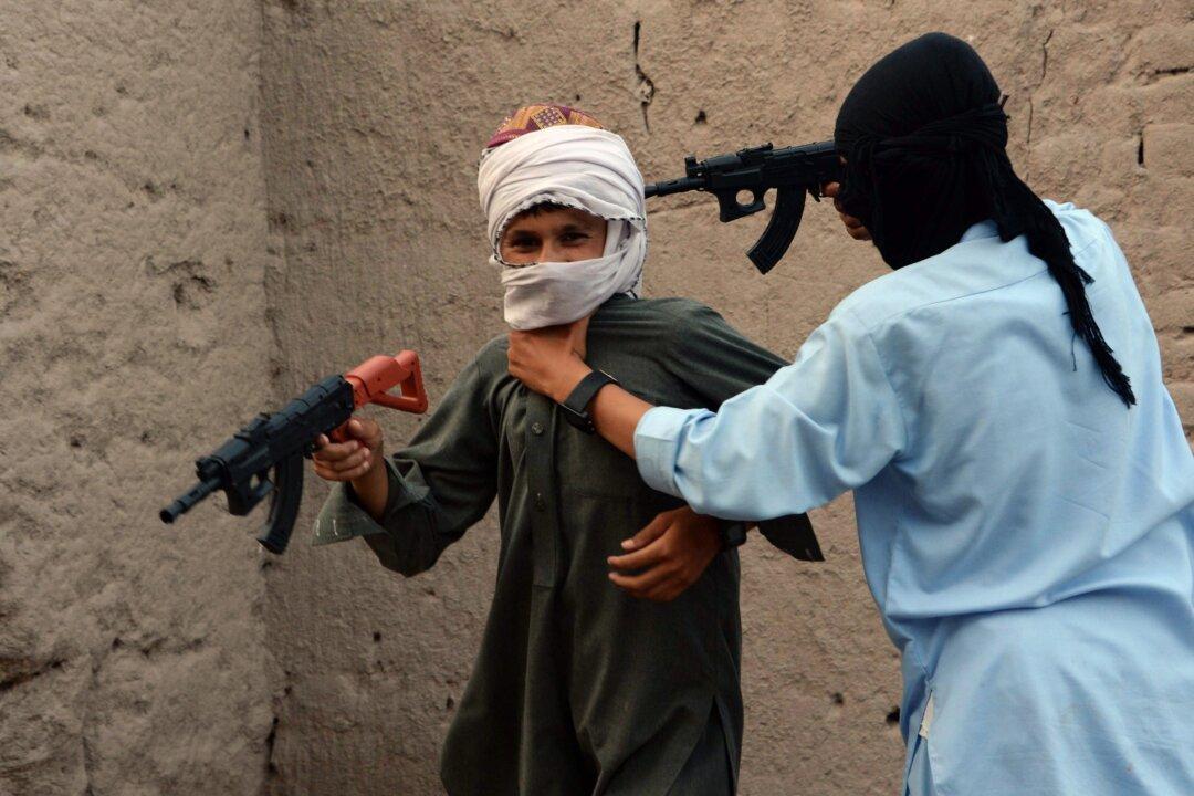 In an Afghanistan Awash in Arms, a Push to Ban Toy Guns