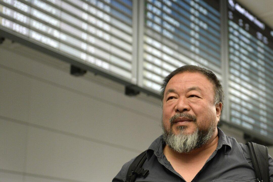 Ai Weiwei’s UK Visa Means He'll Be Gone When Xi Jinping Arrives
