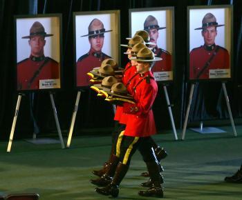 Dropped Charges Raise Doubts About ‘Mr. Big’ Stings