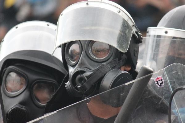 Thousands Rally Against Pro-Thaksin Government