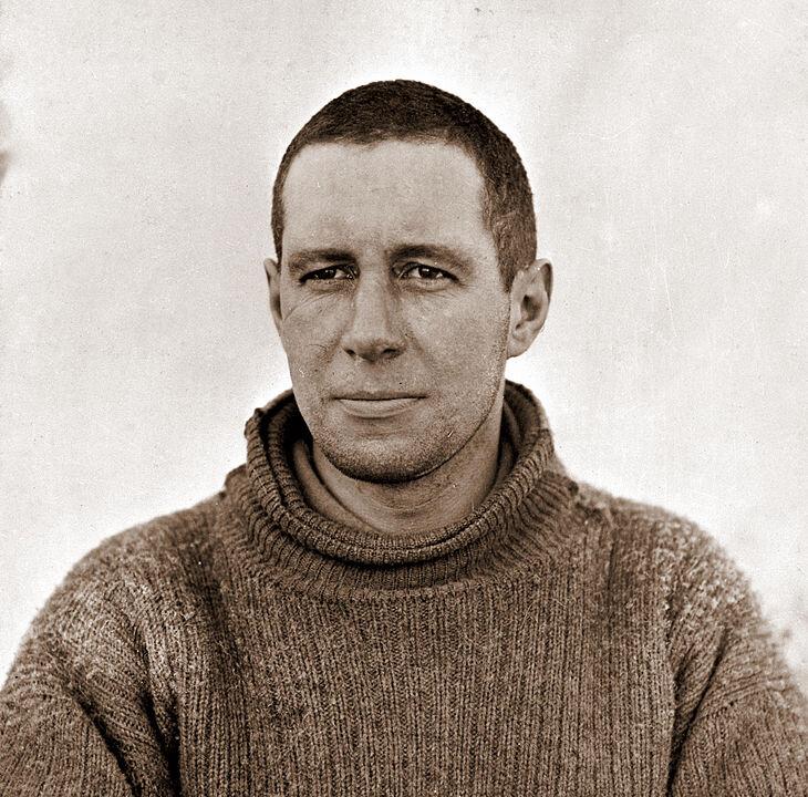 Legendary British Polar Explorer Honoured in Leeds