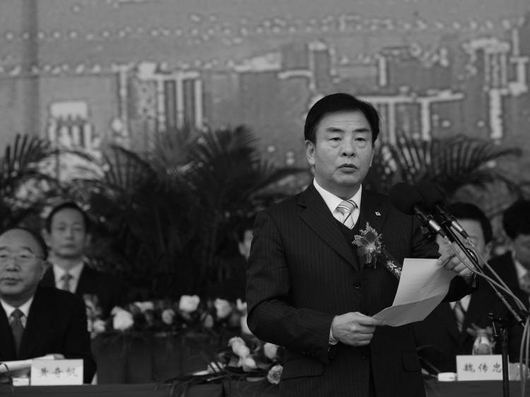 Former Mayor of Chongqing, Once Chased Away, Returns