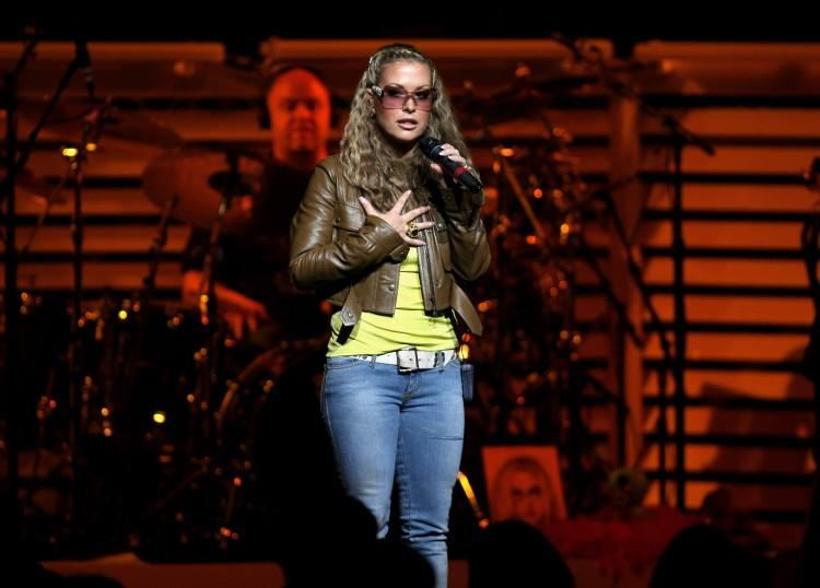 Anastacia Cancer: Pop Singer Anastacia Cancels Tour Over Diagnosis