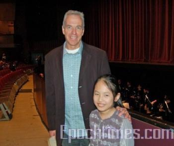 Ad Agency President Intrigued by Shen Yun Orchestra