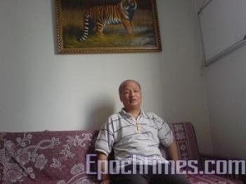 Police Assault Shanghai Human Rights Lawyer