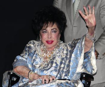 Elizabeth Taylor: Actress Elizabeth Taylor to Stay in Hospital