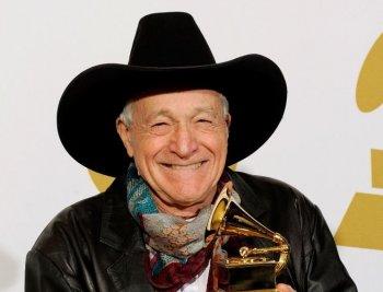 Ramblin'Jack Elliott: Miles of Enduring Music and Charm