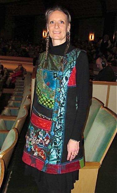 Tambourine Dance Teacher: Shen Yun ‘Resurrection of beauty’