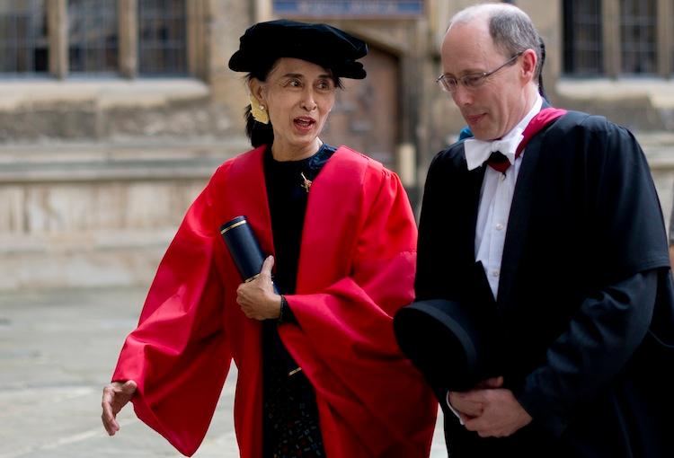 Burma’s Suu Kyi Returns to Oxford Two Decades Later