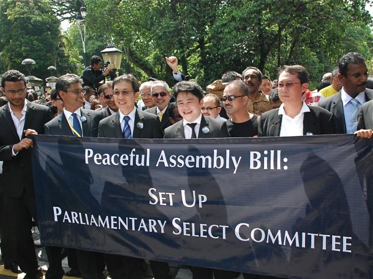 Malaysian Lawyers March to Oppose New Assembly Bill