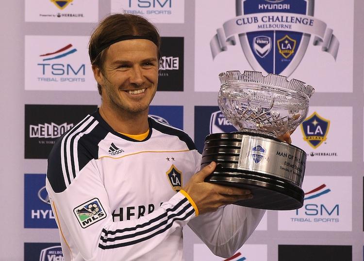 Beckham Re-signs With Galaxy